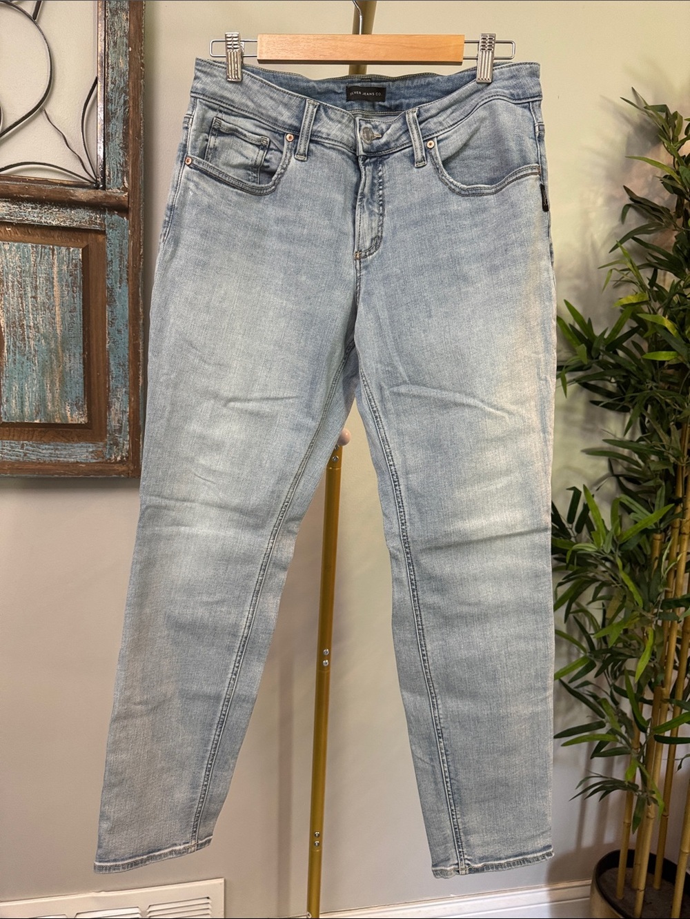 Silver Jeans Light Blue High-Rise Straight Jeans